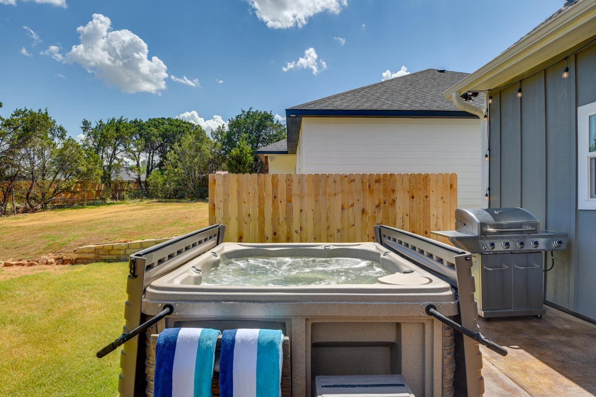 Granbury Home With Hot Tub And Furnished Patio! Exterior foto